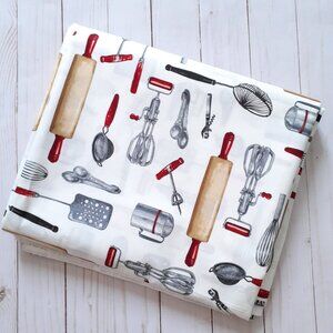 "kiss the cook" Mary Lake-Thompson LTD for Robert Kaufman Fabric White 4 yards